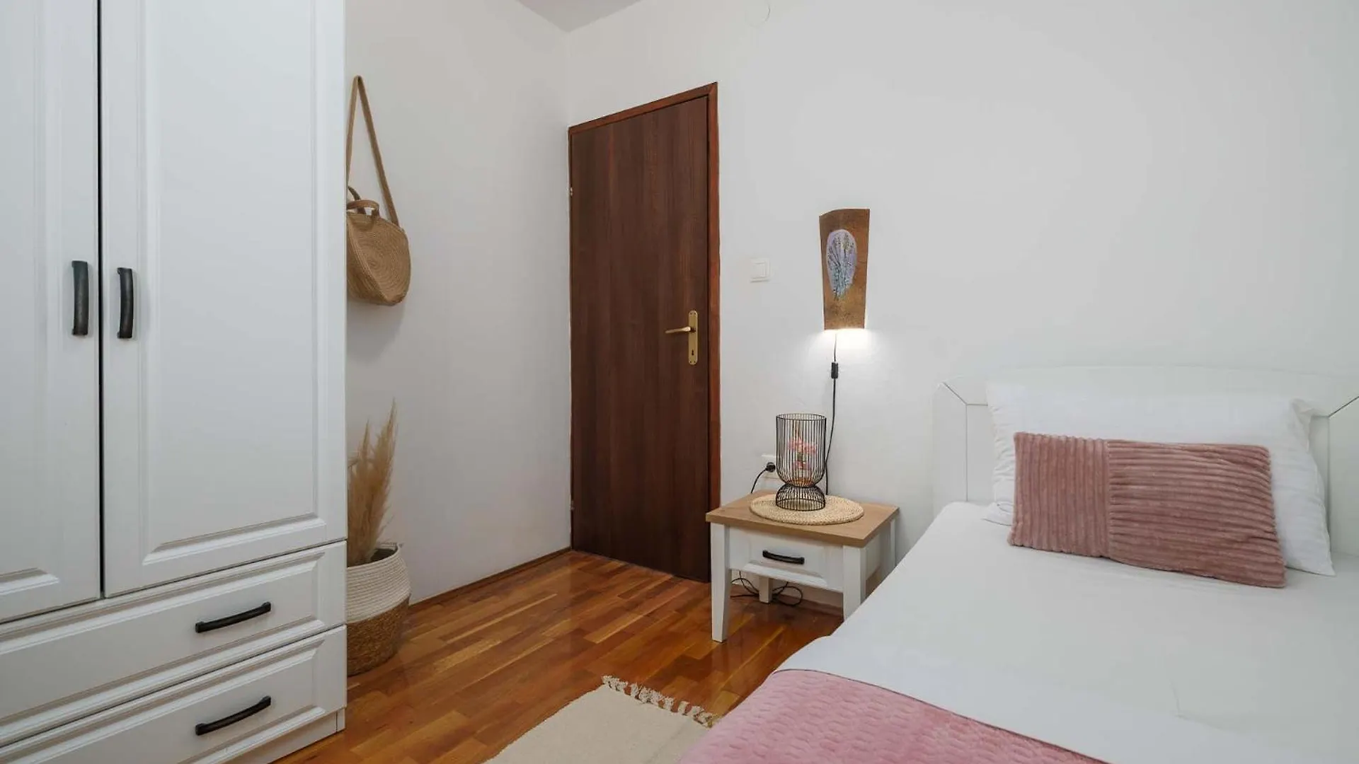 Apartment Marina Kornić